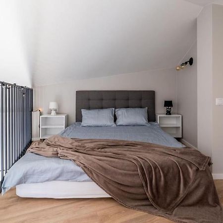 New Loft With Rooftop Terrace In The Old Town Riga Exteriör bild