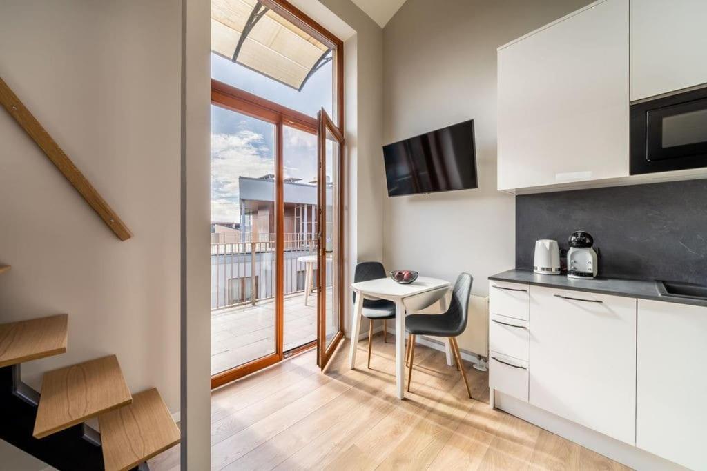 New Loft With Rooftop Terrace In The Old Town Riga Exteriör bild